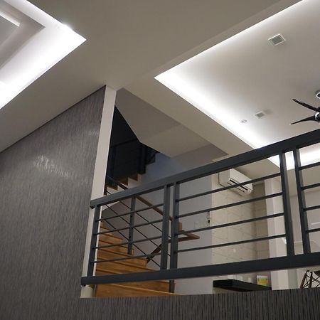Shamrock Boutique Villa - Stay For 12 Person Batu Feringgi Ngoại thất bức ảnh